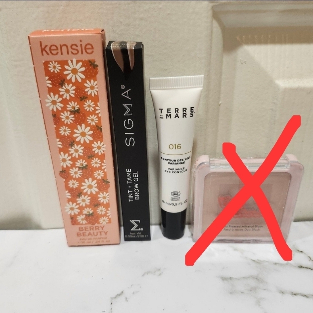 Makeup Bundle Set Of 3